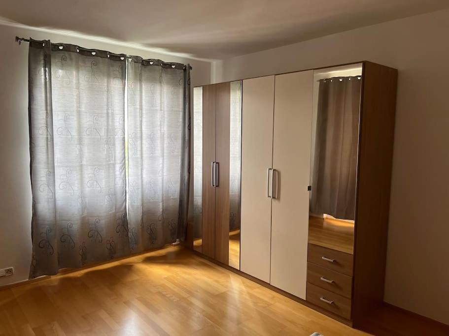 Apartment Hurka - 15 Min Do Centra, Garaz 프라하 외부 사진