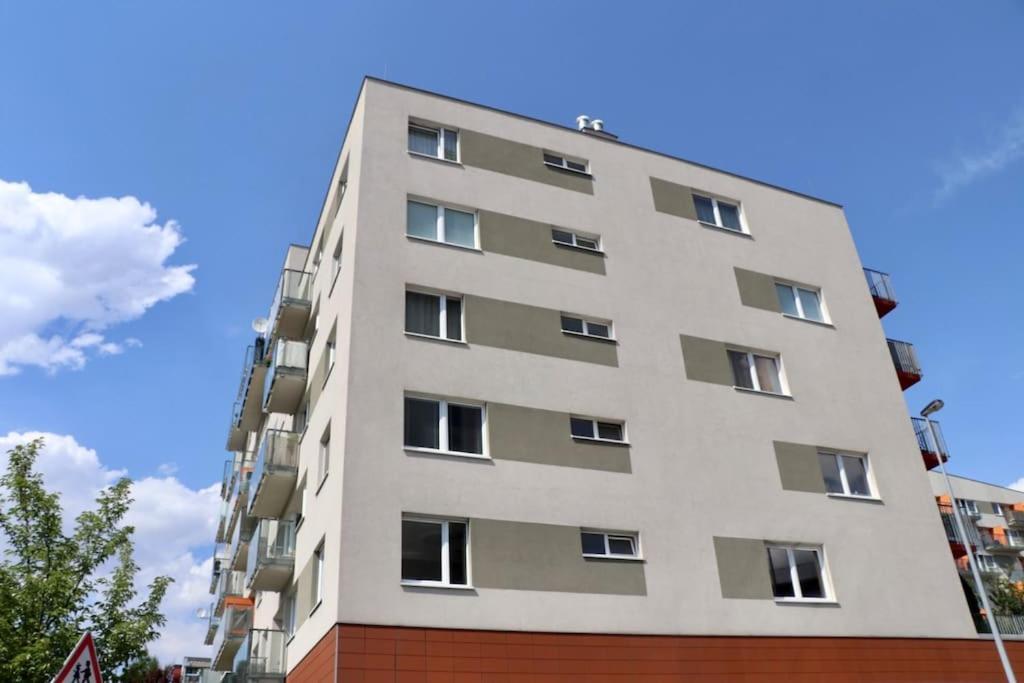 Apartment Hurka - 15 Min Do Centra, Garaz 프라하 외부 사진