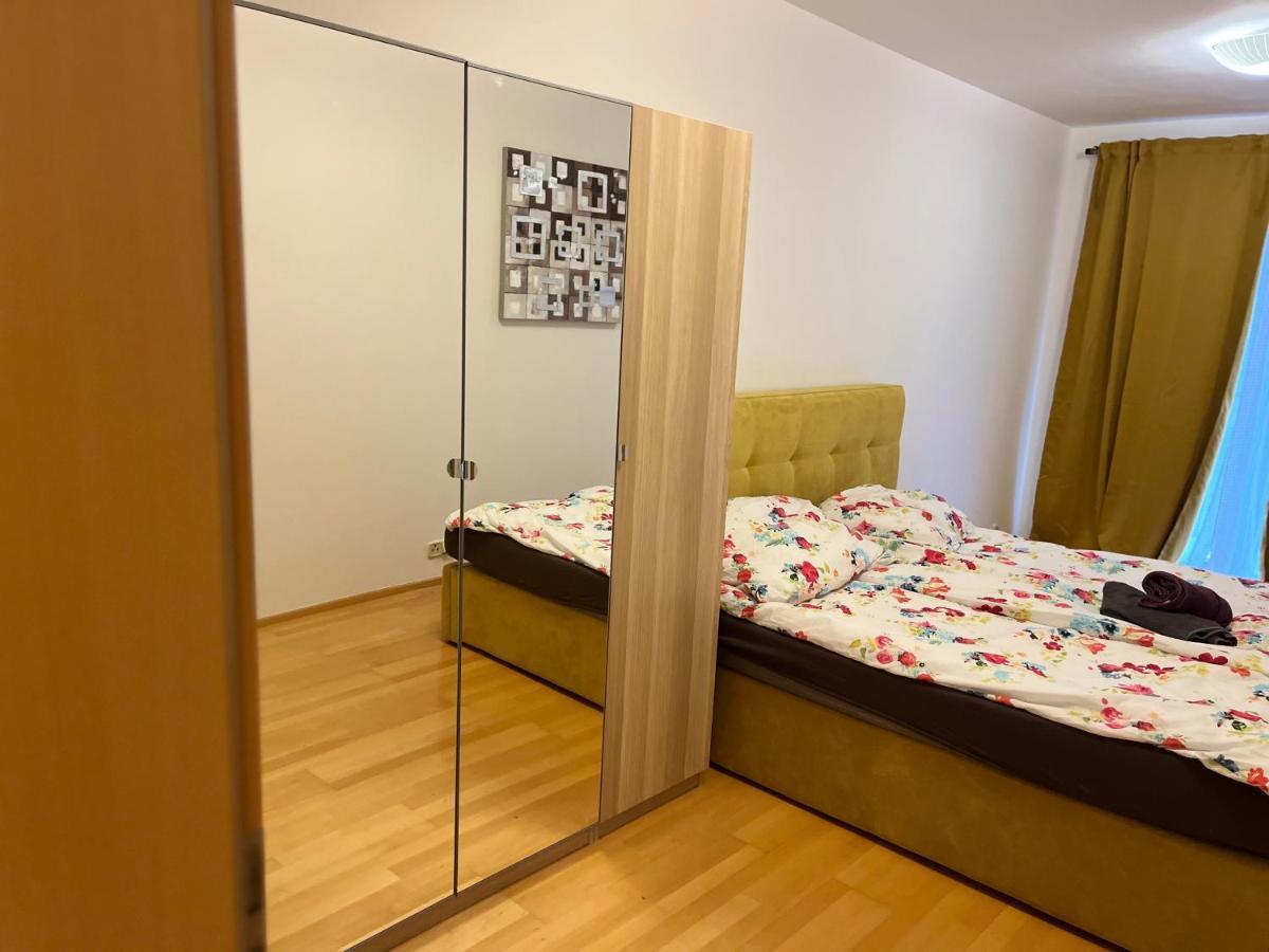 Apartment Hurka - 15 Min Do Centra, Garaz 프라하 외부 사진