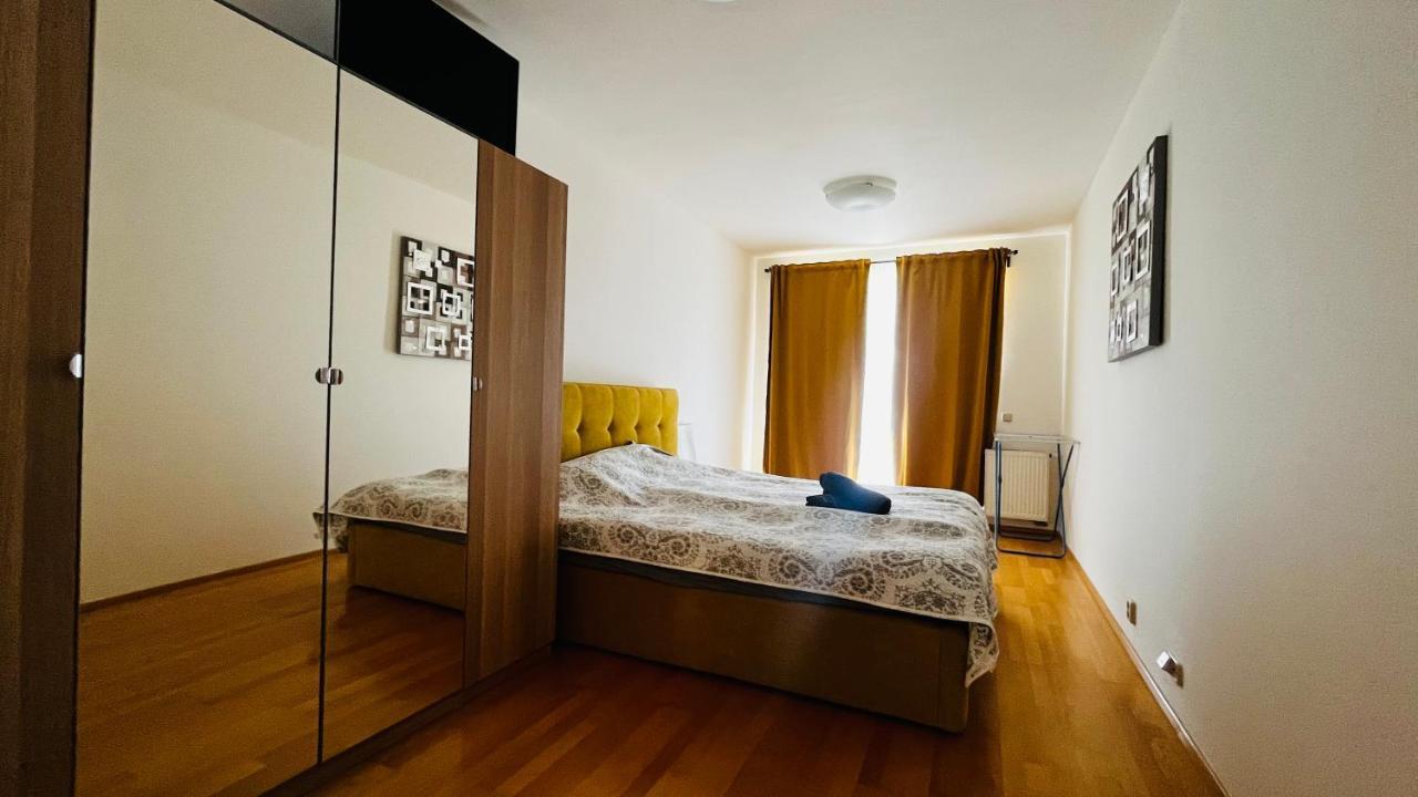 Apartment Hurka - 15 Min Do Centra, Garaz 프라하 외부 사진